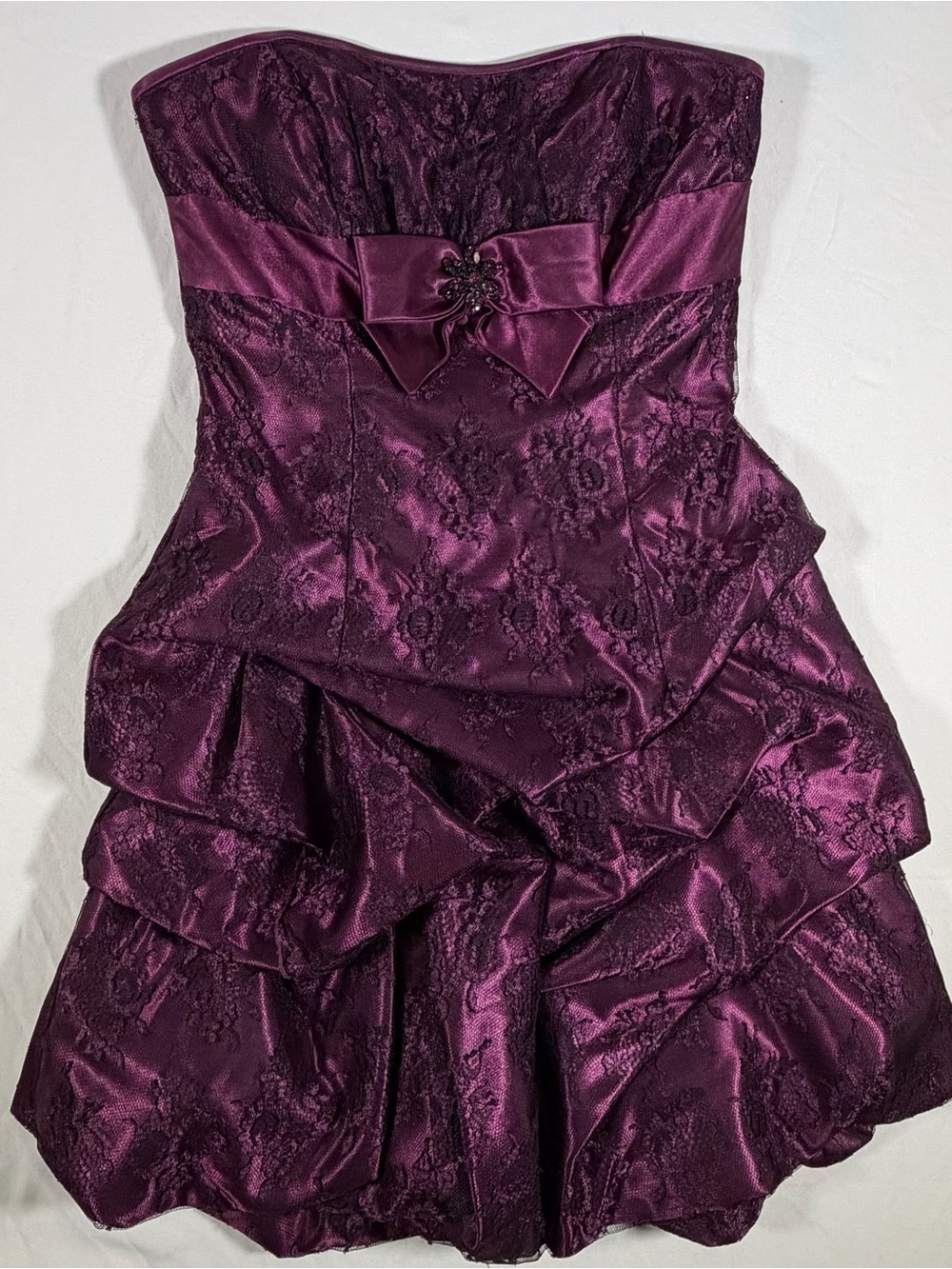 Strapless Lace-Overlay Cocktail Dress in Plum